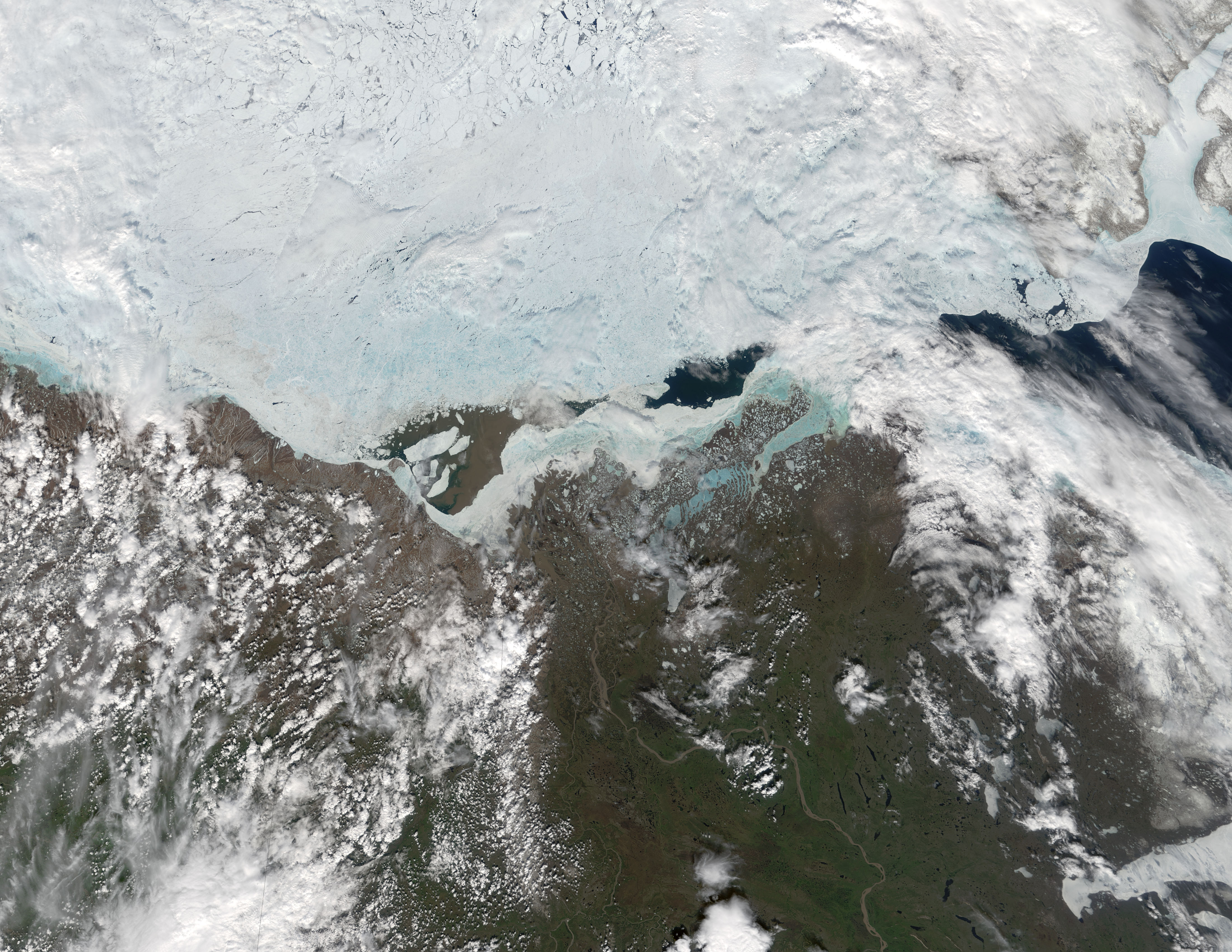 Mackenzie River and Mackenzie Bay, Northern Canada - related image preview