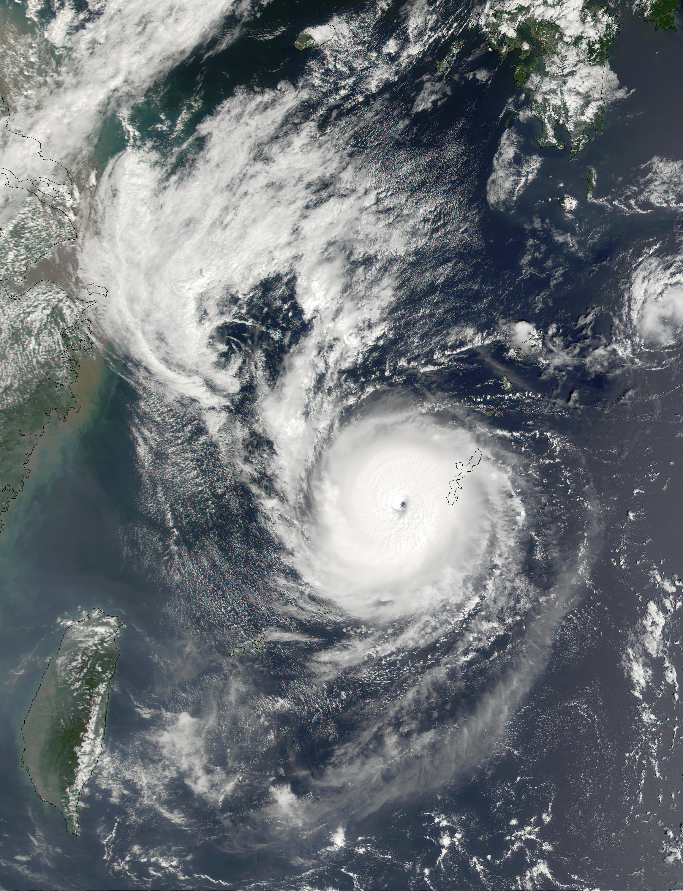 Typhoon Nari (20W) off the coast of Ryukyu Islands, Japan - related image preview