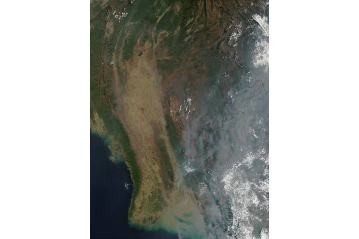 Fires and smoke in Myanmar and Thailand