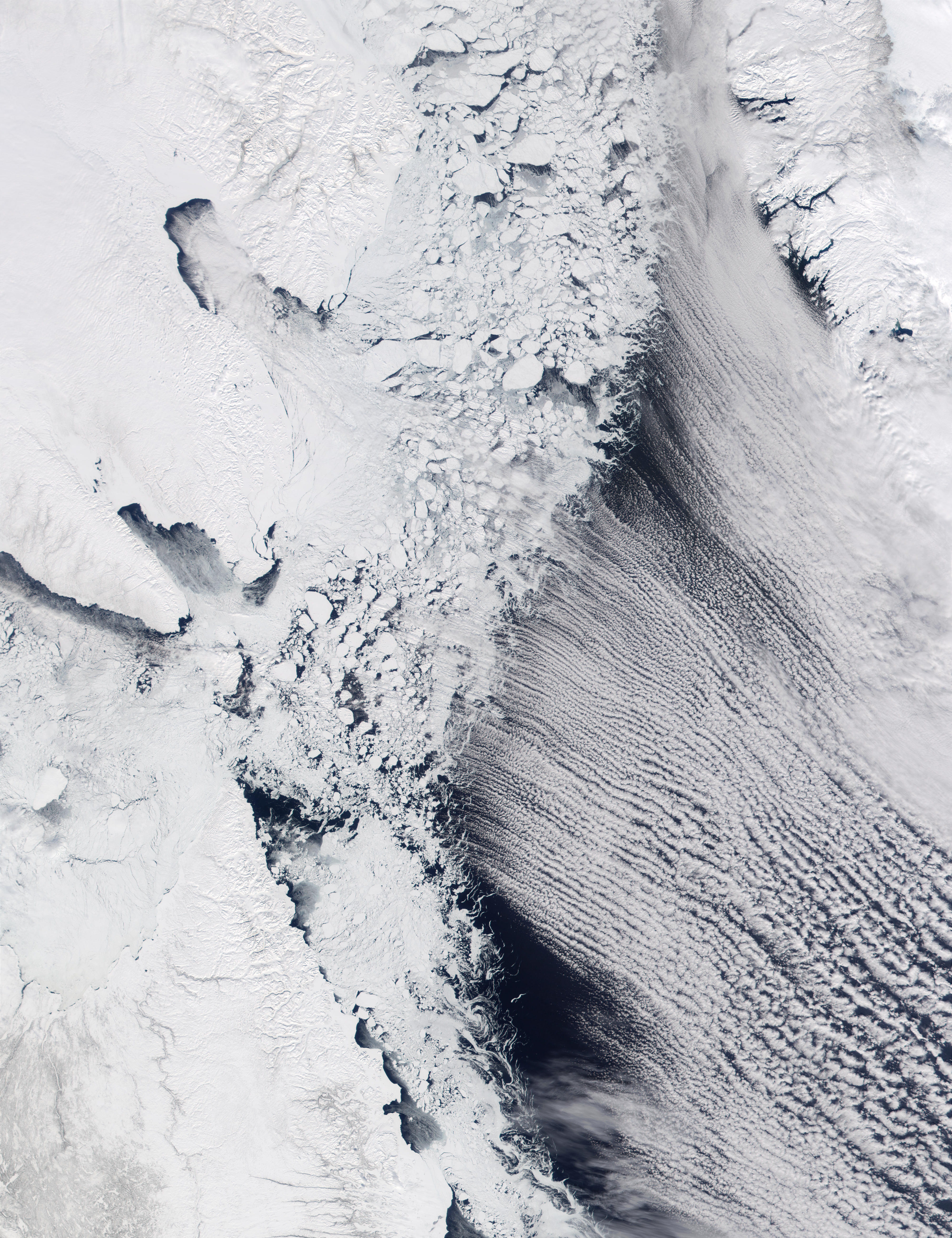 Cloud Streets in Davis Strait and Labrador Sea - related image preview