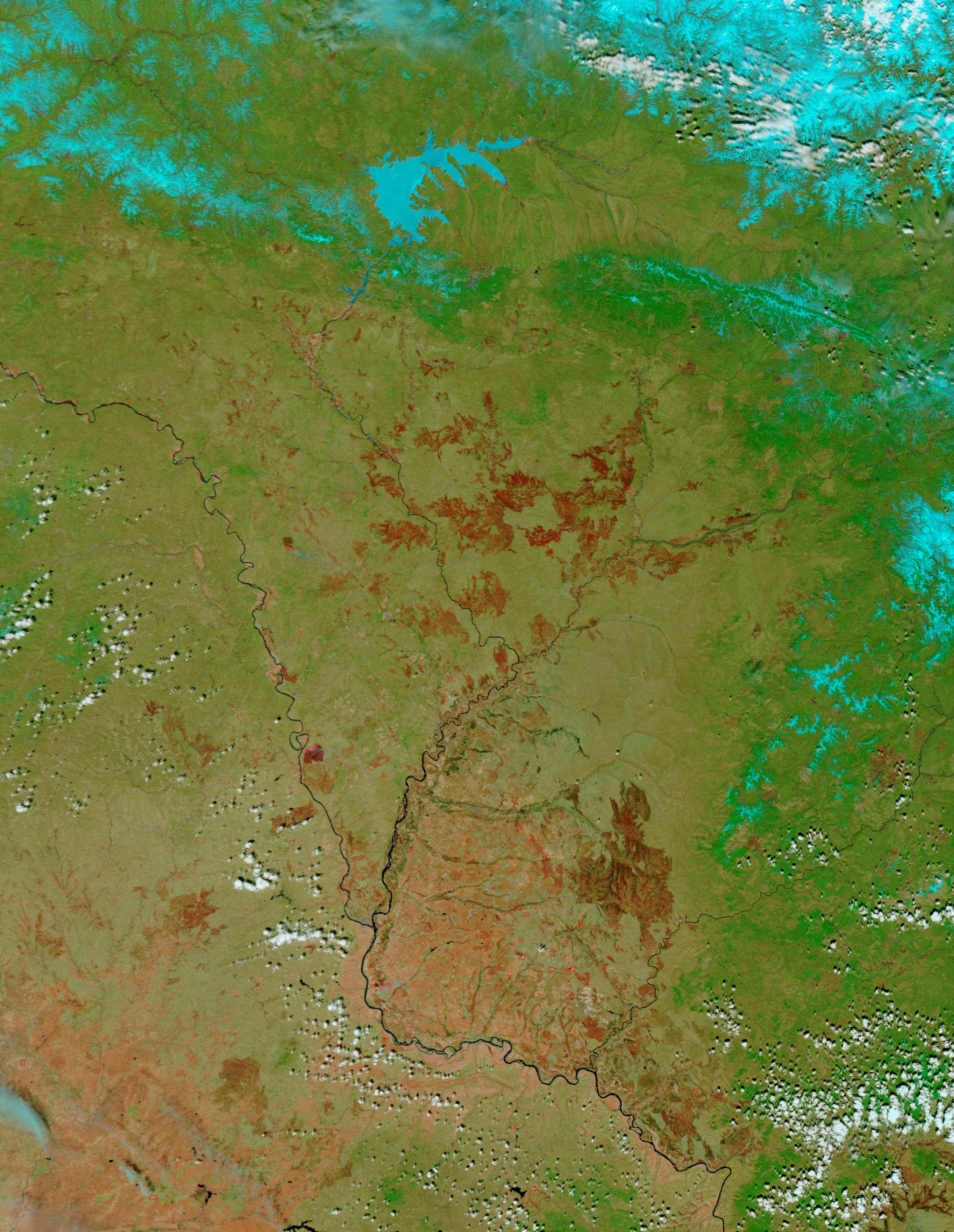 Fires and burn scars in the Amur region, Eastern Russia (false color) - related image preview