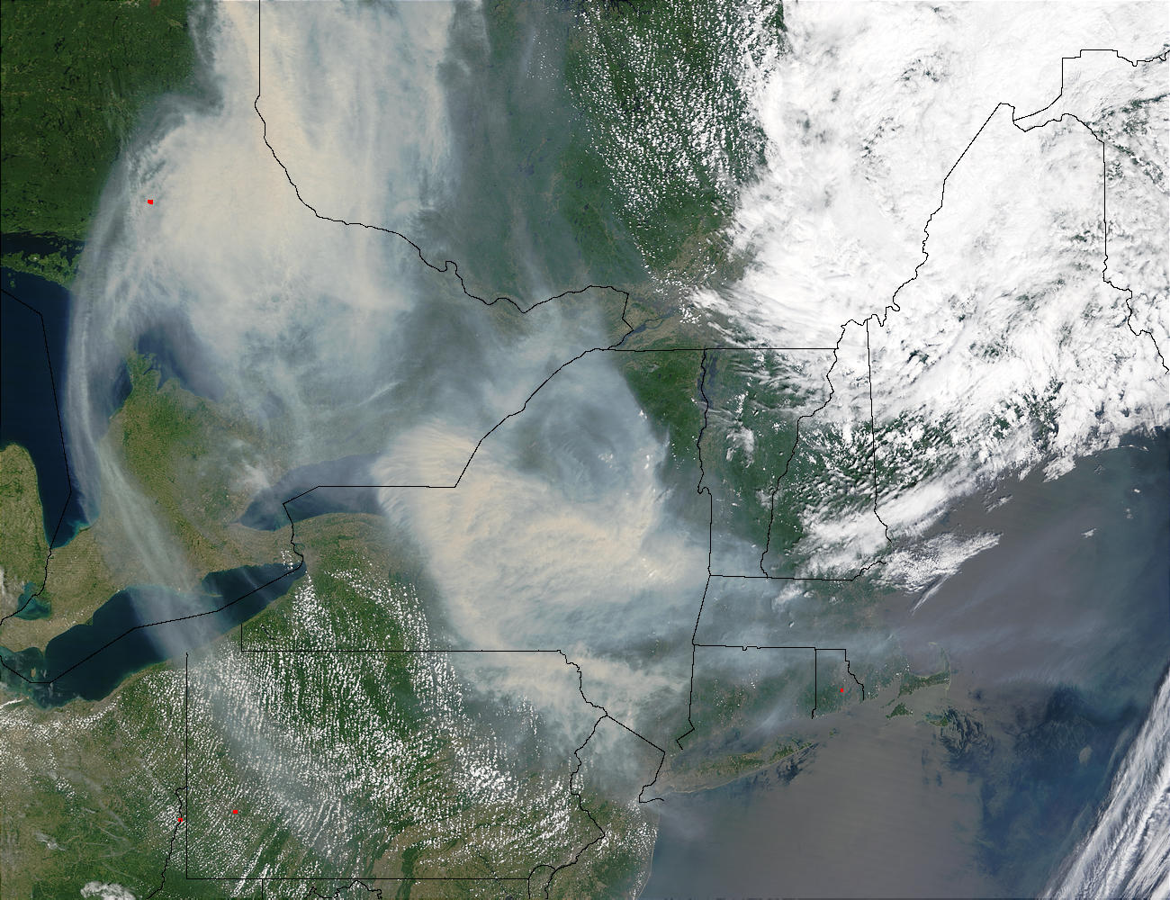 Smoke from Quebec fires transported over the Great Lakes and Northeast United States - related image preview