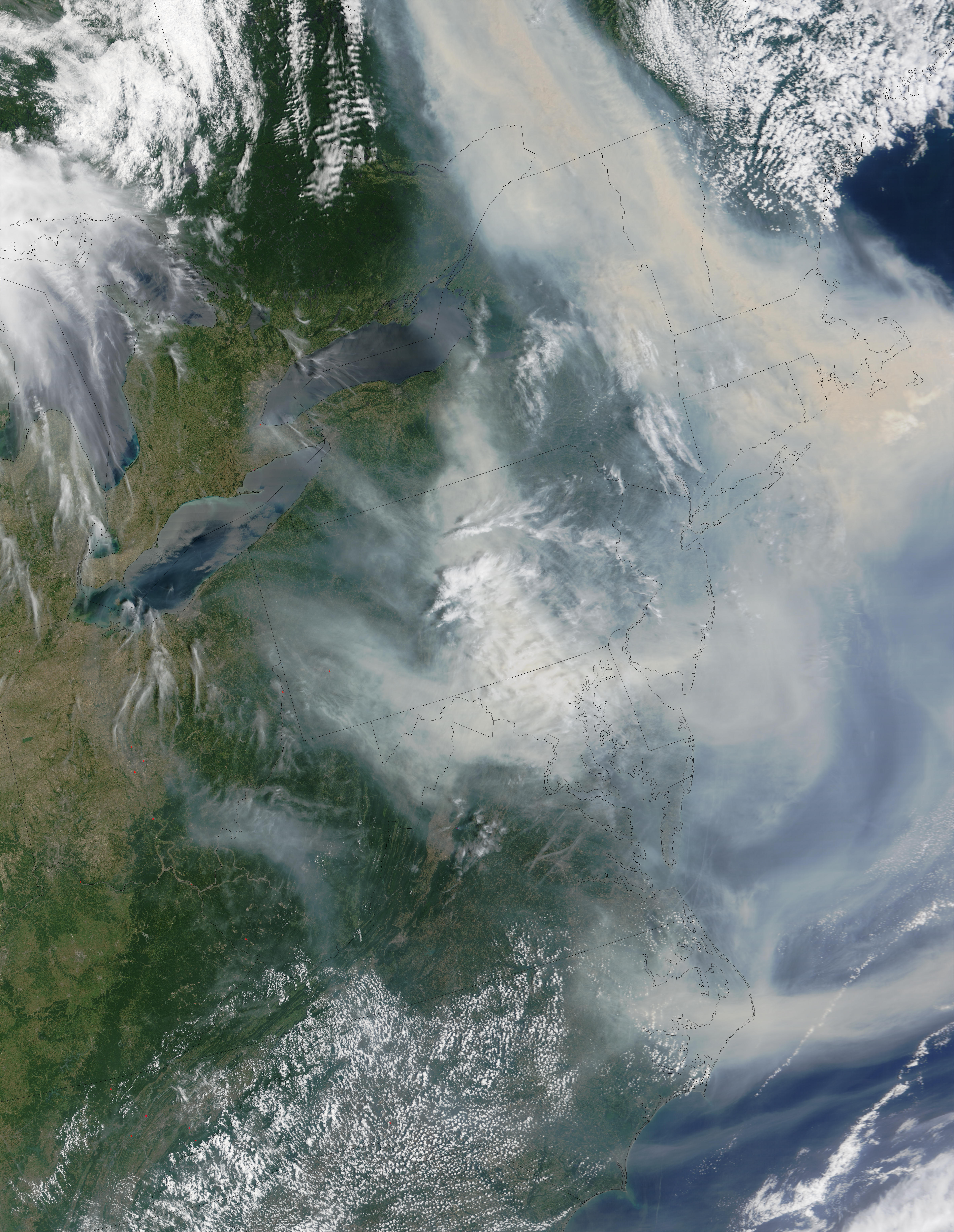 Smoke from Quebec fires transported over United States East Coast - related image preview