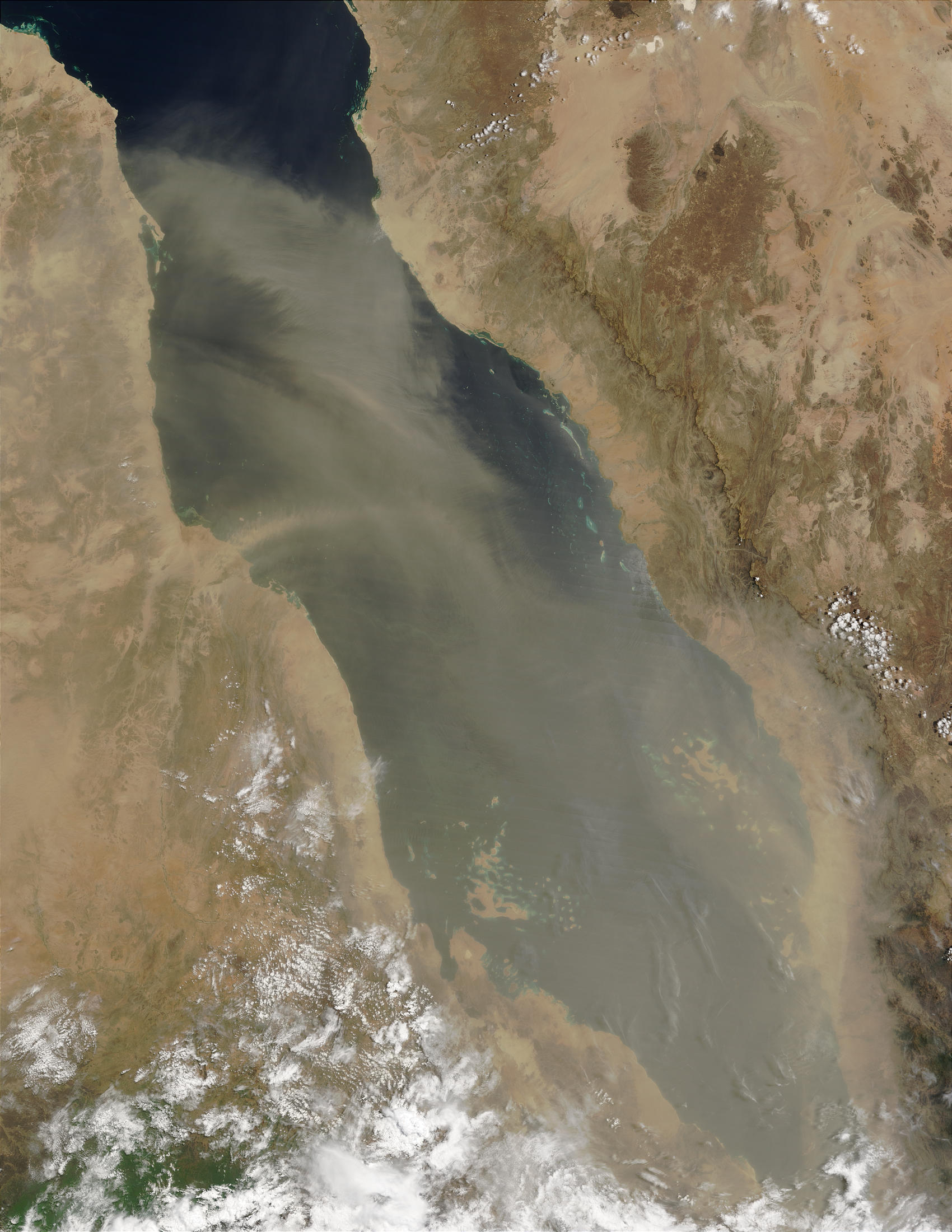 Dust storm over the Red Sea - related image preview