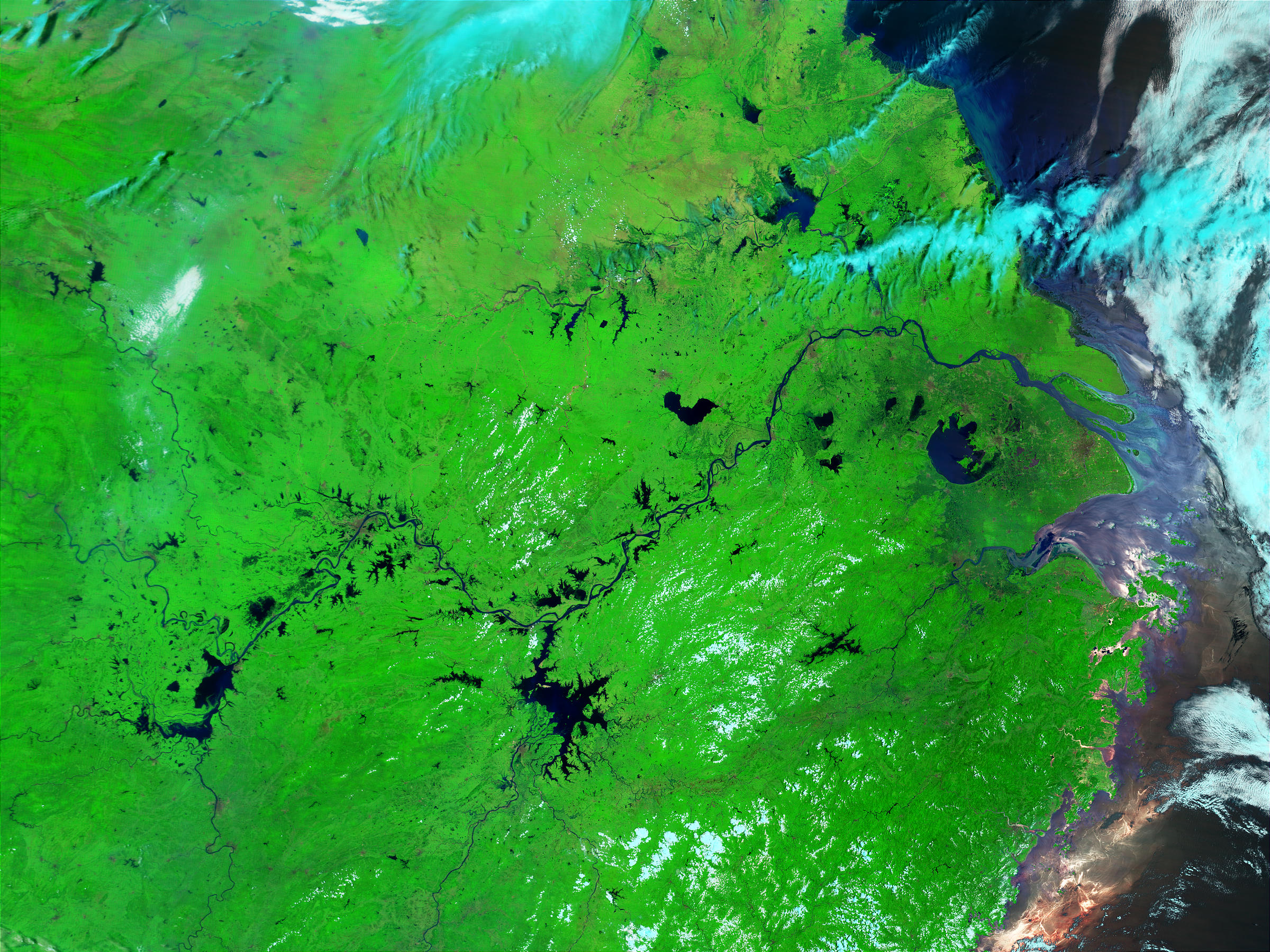 Floods along the Yangtze River, China (false color) - related image preview