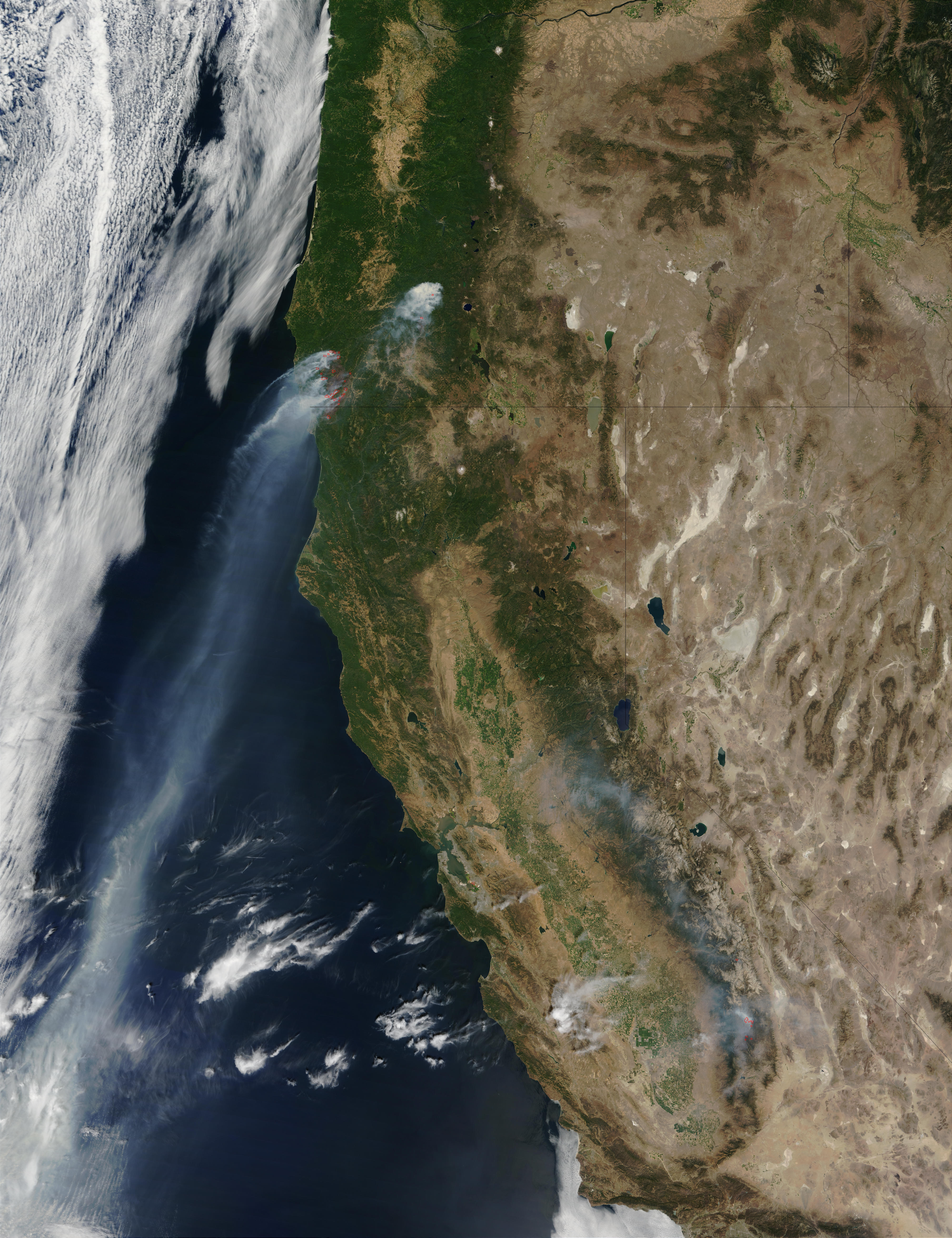 Fires and smoke in Oregon and California - related image preview