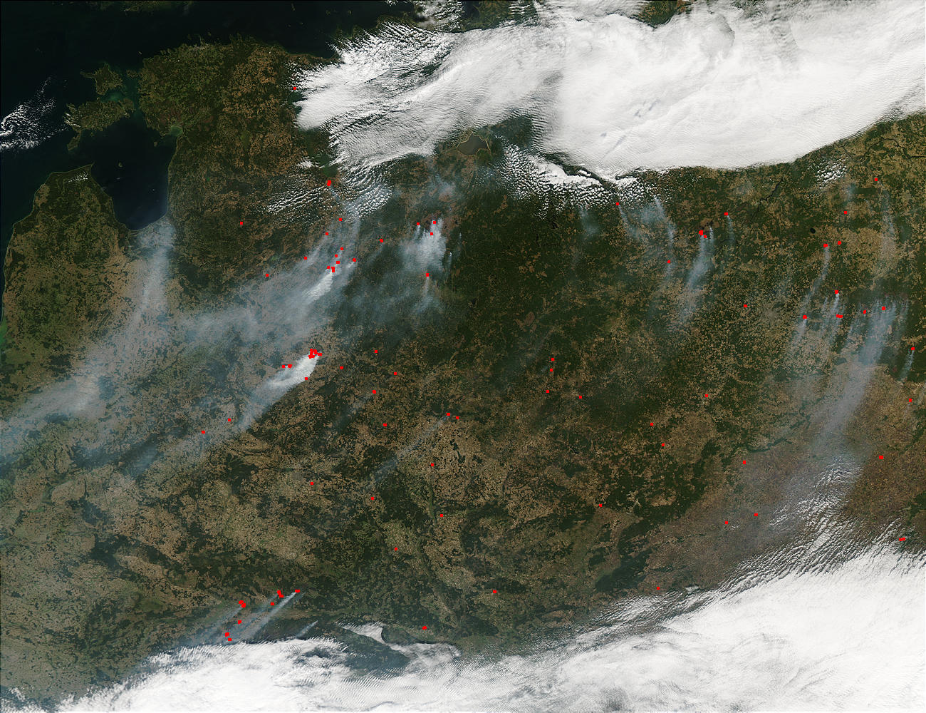 Fires and smoke in North Central Europe - related image preview